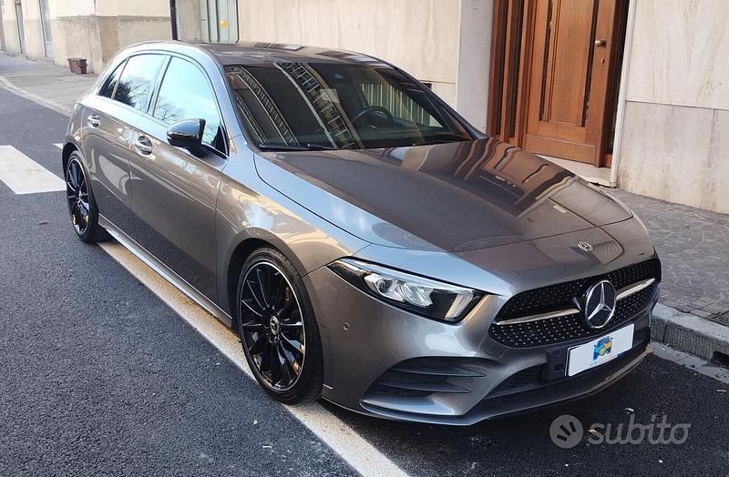 Usata Mercedes A200 AMG line 150 CV (110 kW) 2019 Grigio Berlina
