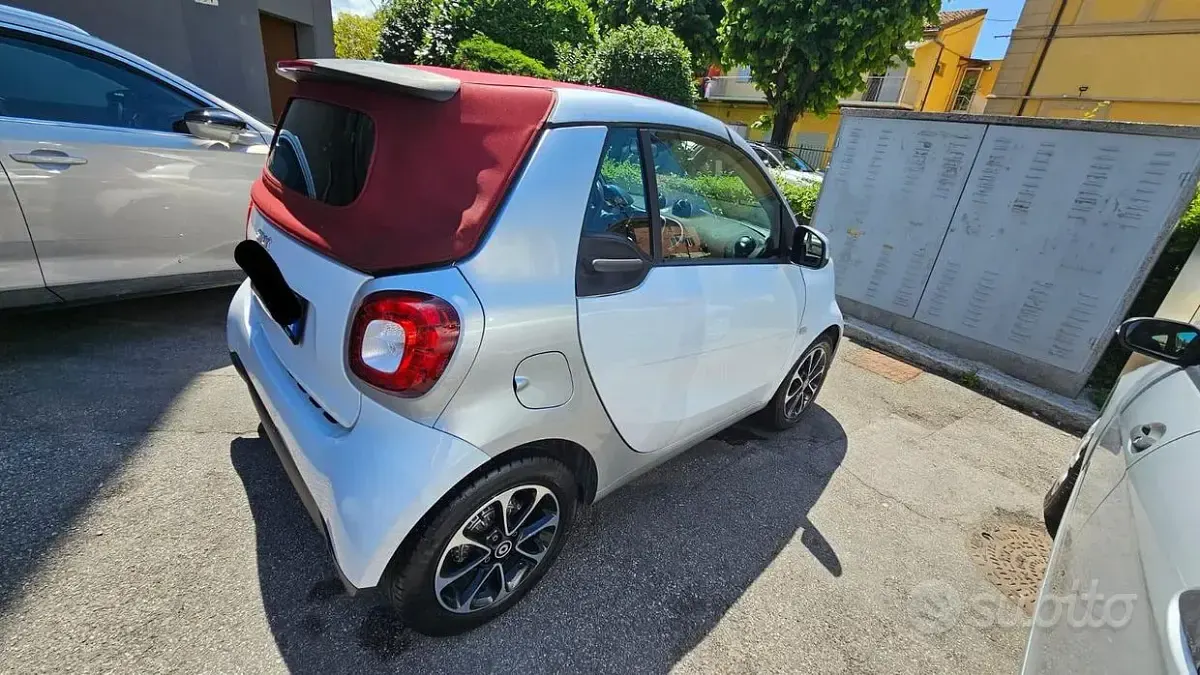 Usata Smart ForTwo Cabrio 90 CV (66 kW) 2016 Bianco Cabrio