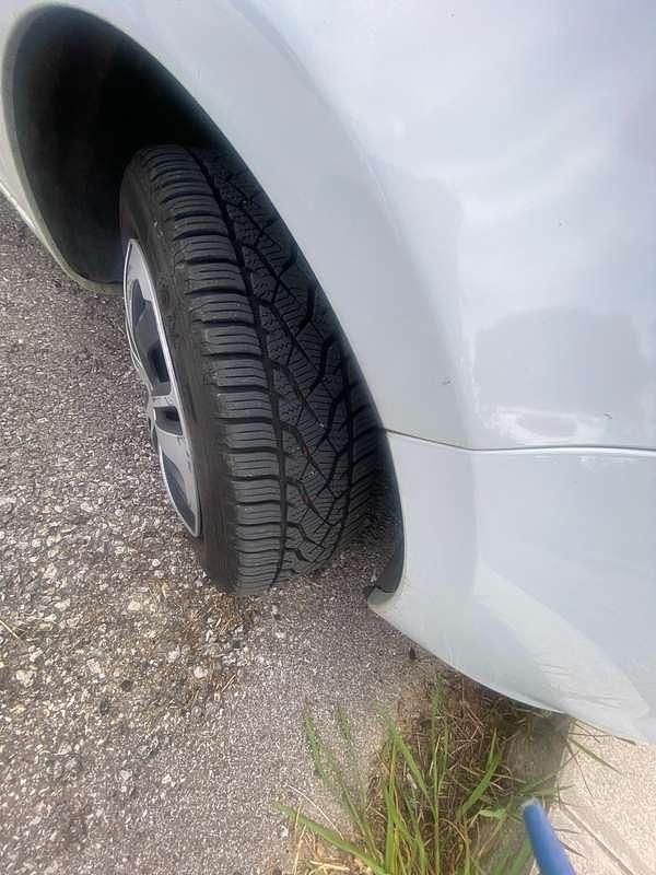 Usata Renault Clio III 75 CV (55 kW) 2010 Bianco Berlina