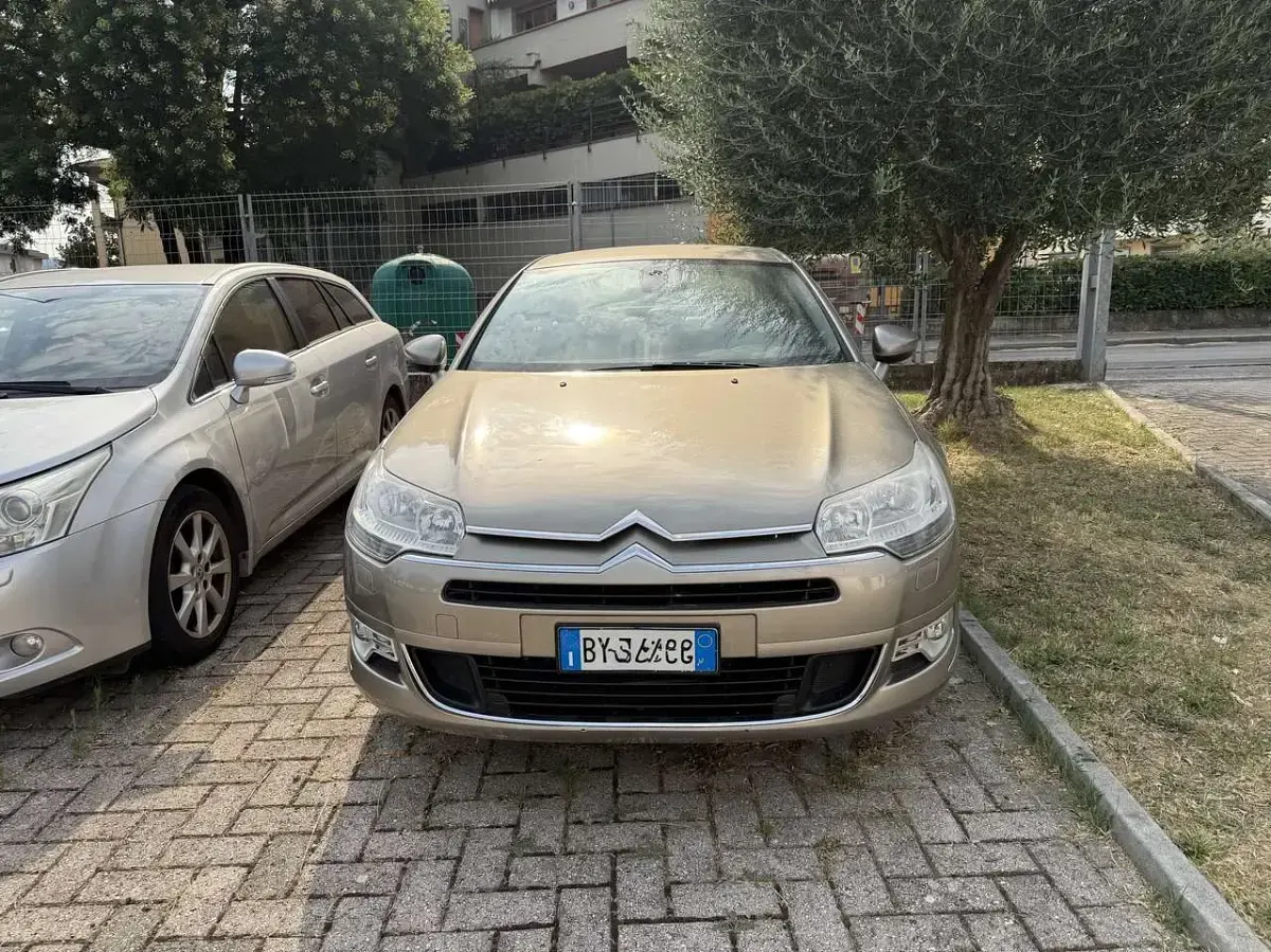 Usata Citroën C5 Exclusive 163 CV (119 kW) 2009 Oro Berlina