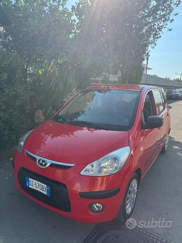 Usata Hyundai i10 Active 66 CV (48 kW) 2009 Rosso Utilitaria