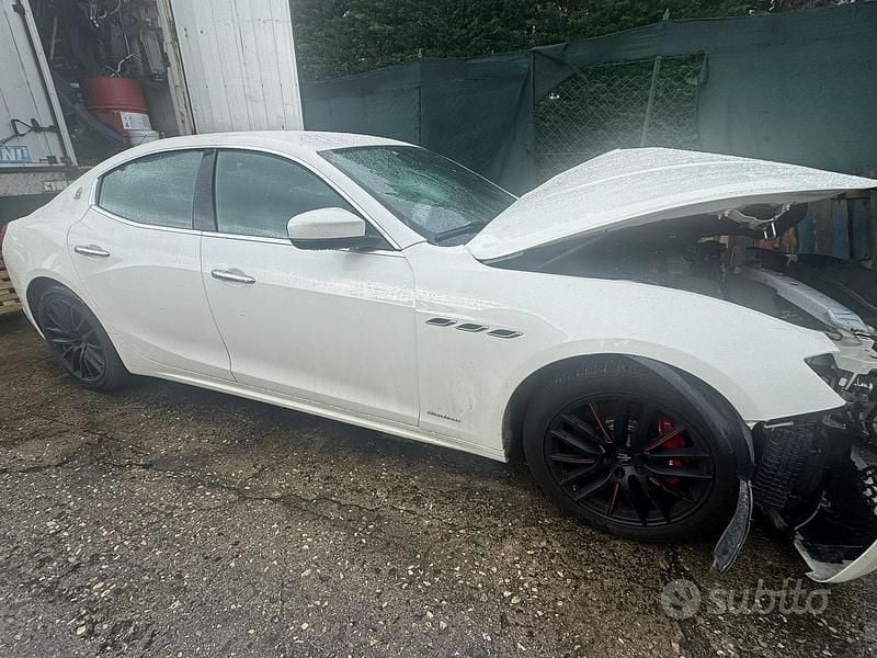 Usata Maserati Ghibli GranLusso 585 CV (430 kW) 2019 Bianco Berlina