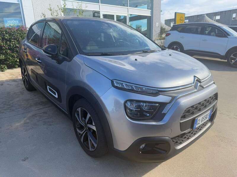 Grigio Usata 2022 Citroën C3 PureTech Due volumi | 13.900 € (Buon prezzo) - Immagine 1/4