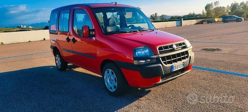 Usata Fiat Doblò 2004 Rosso Monovolume