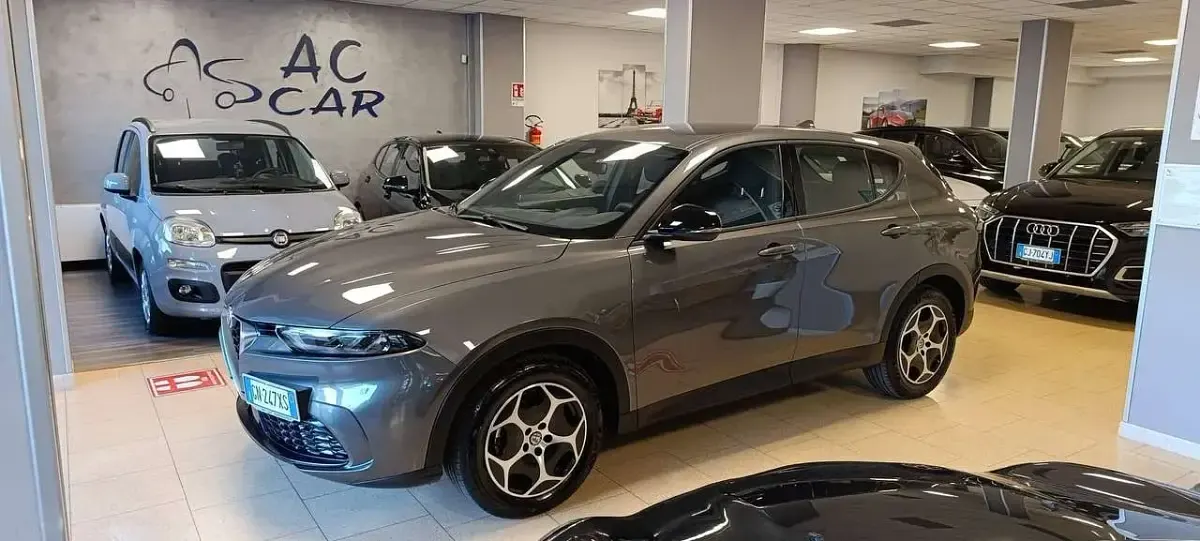 Usata Alfa Romeo Tonale Super 131 CV (96 kW) 2023 Grigio SUV