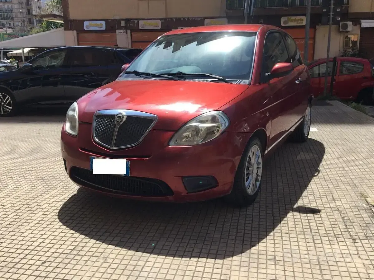 Usata Lancia Ypsilon 95 CV (69 kW) 2006 Rosso Utilitaria