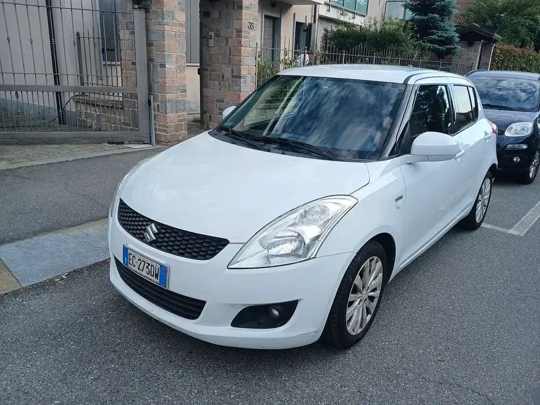 Usata Suzuki Swift GL 75 CV (55 kW) 2011 Bianco Utilitaria