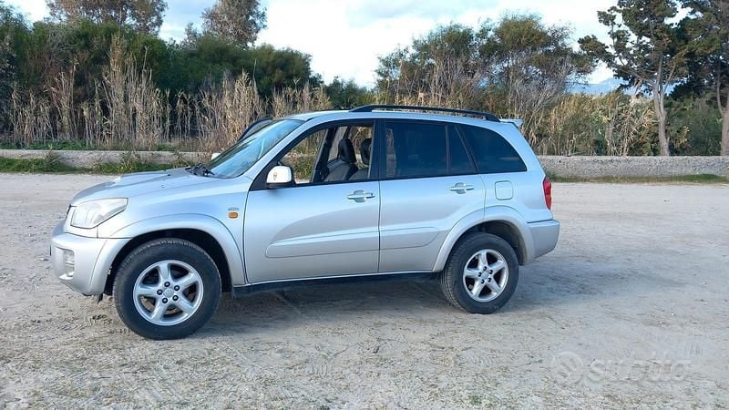 Usata Toyota RAV4 2003 SUV