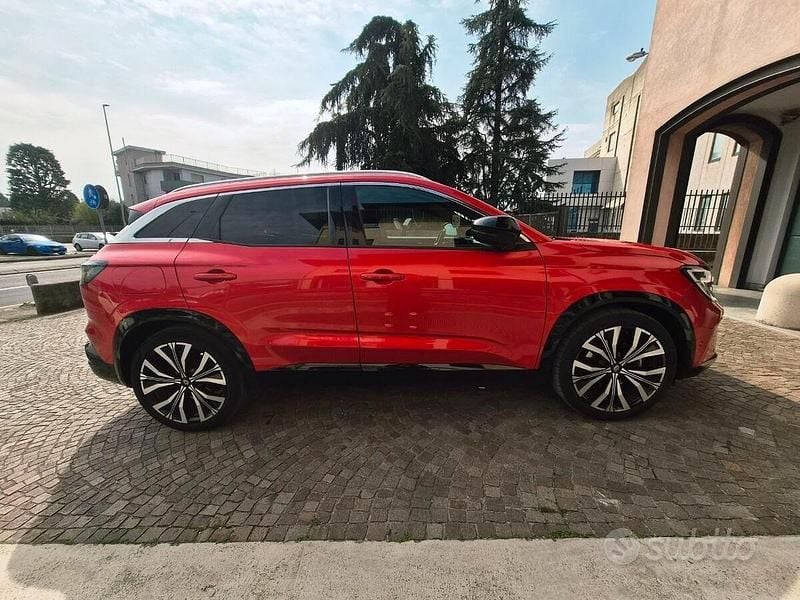 Usata Renault Austral Iconic 200 CV (147 kW) 2023 Rosso SUV