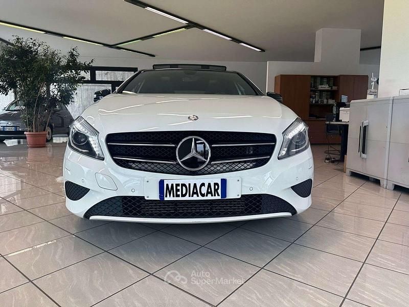 Usata Mercedes A180 122 CV (89 kW) 2014 Bianco Berlina