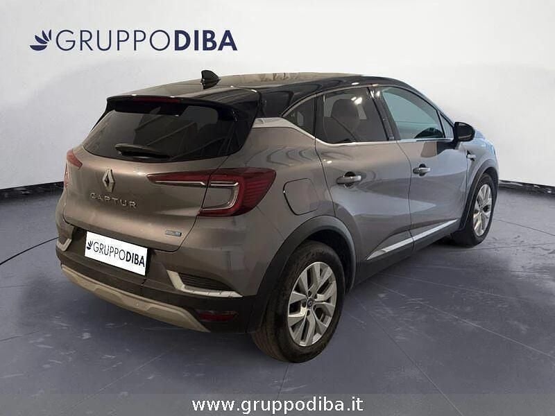 Usata Renault Captur Intens 92 CV (67 kW) 2022 Grigio SUV
