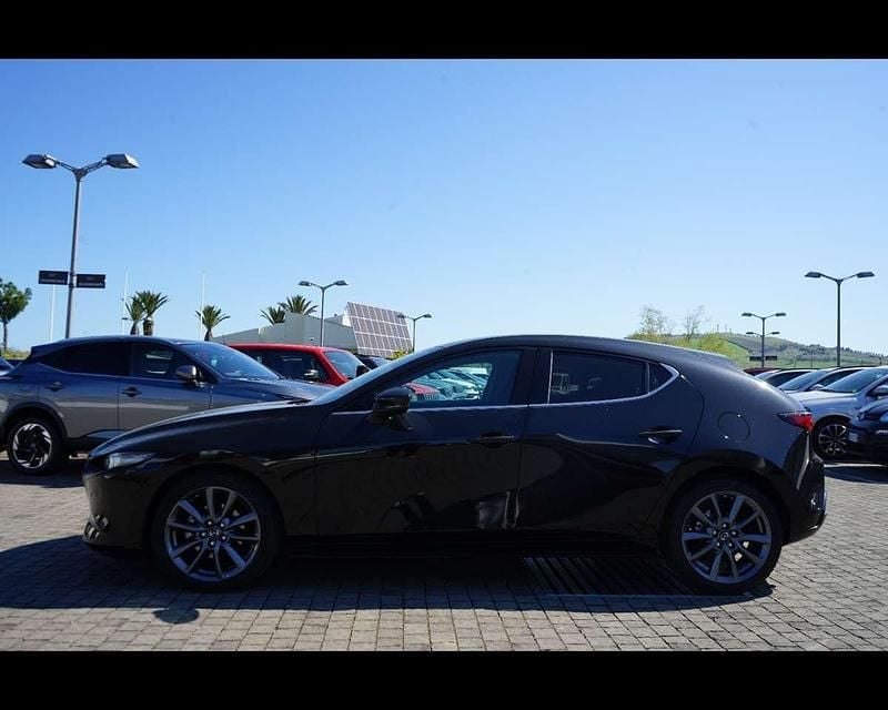 Usata Mazda 3 Exceed 122 CV (89 kW) 2023 Bianco met Berlina