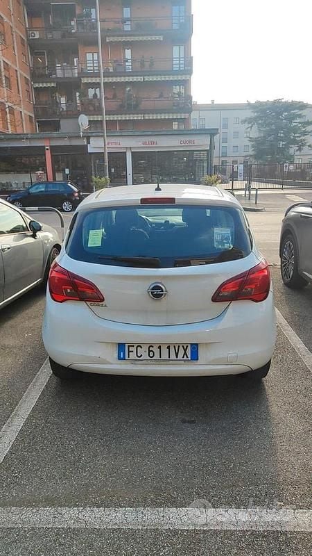 Bianco Usata 2016 Opel Corsa Berlina | 2900 € (Super prezzo) - Immagine 1/4