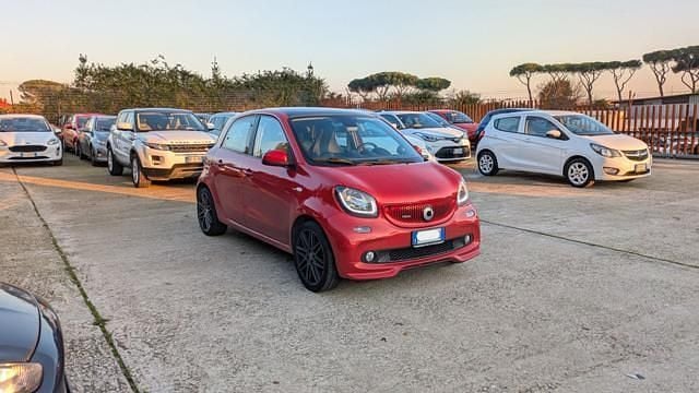Rosso Usata 2016 Smart ForFour Brabus Xclusive Utilitaria | 18.800 € (Cara) - Immagine 1/4