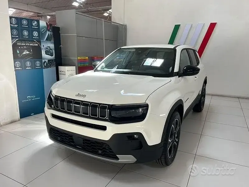 Nuova Jeep Avenger Summit 100 CV (73 kW) 2026 Bianco SUV