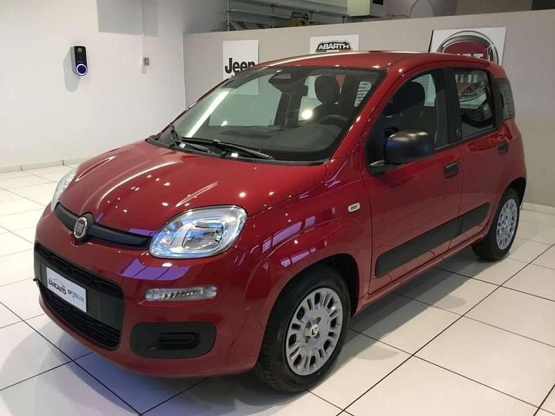 Nuova Fiat Panda Pop 65 CV (47 kW) 2026 Rosso Utilitaria