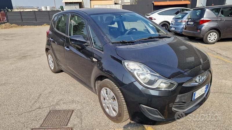 Usata Hyundai ix20 106 CV (77 kW) 2011 Blu Utilitaria