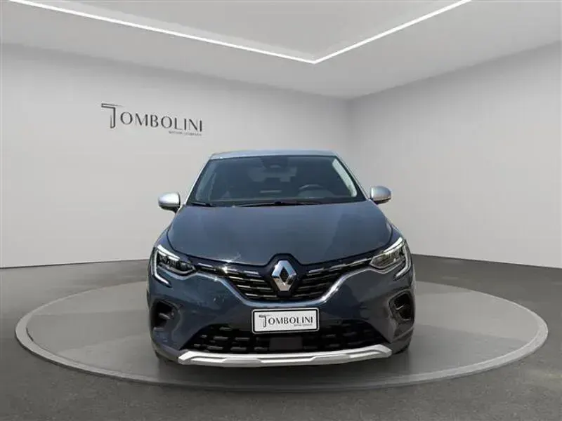 Usata Renault Captur Intens 100 CV (73 kW) 2023 Blu scuro SUV