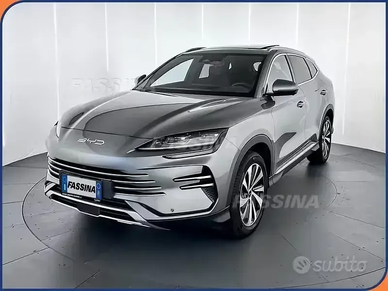 Usata BYD Seal U Boost 218 CV (160 kW) 2025 Grigio SUV