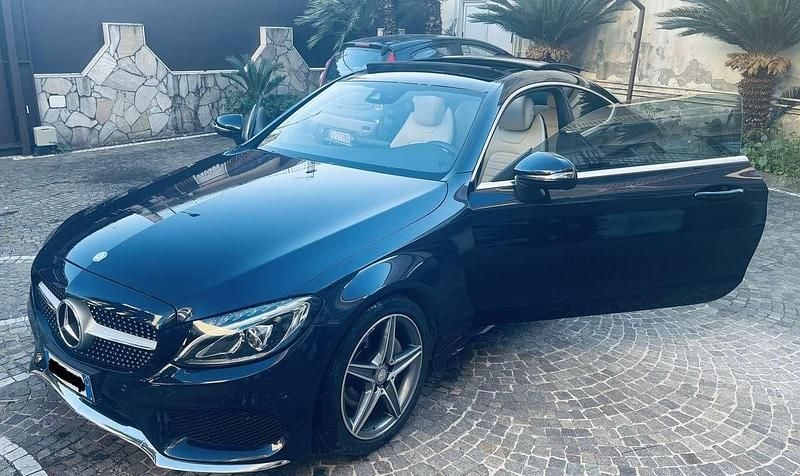 Blu/azzurro Usata 2016 Mercedes C220 Premium Plus Coupé | 23.500 € (Buon prezzo) - Immagine 1/4