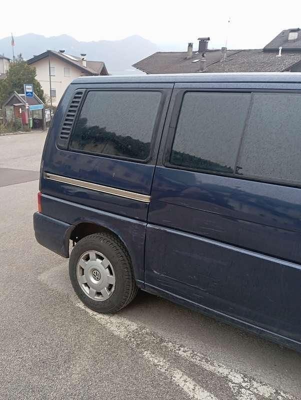 Usata VW T4 Classicline 68 CV (50 kW) 1997 Blu/azzurro Furgone