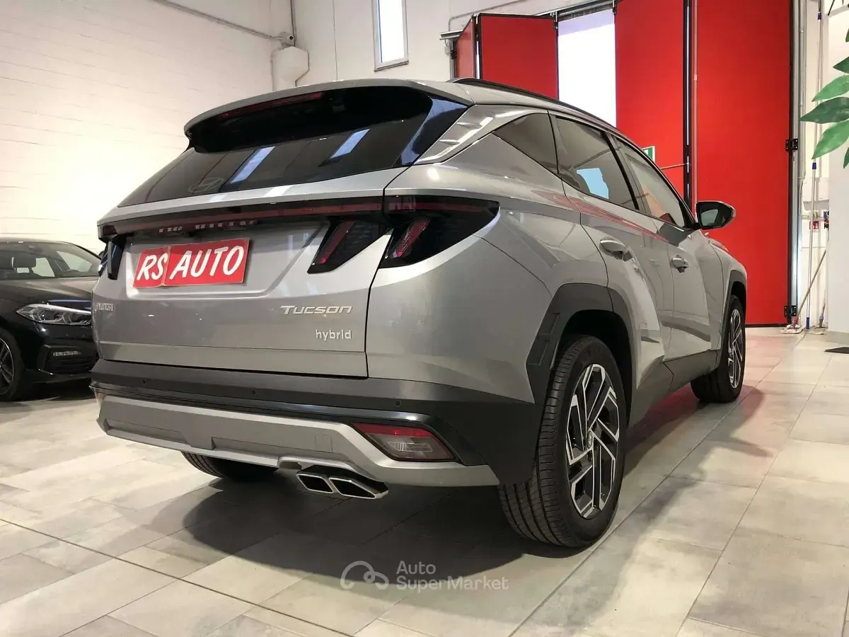Nuova Hyundai Tucson 215 CV (158 kW) 2025 Argento SUV