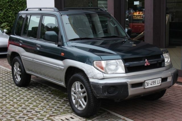 Mitsubishi pajero pinin 2001