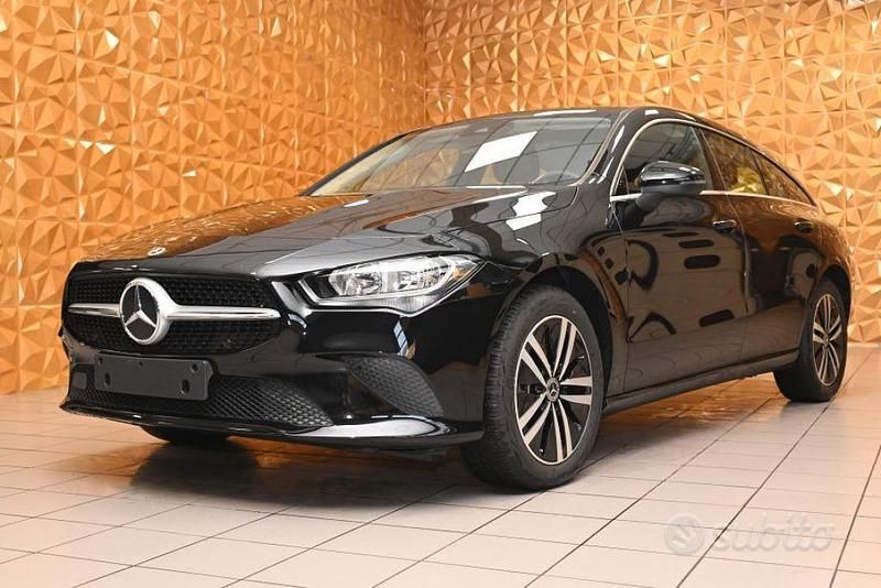 Usata Mercedes CLA250 102 CV (75 kW) 2021 Nero Berlina