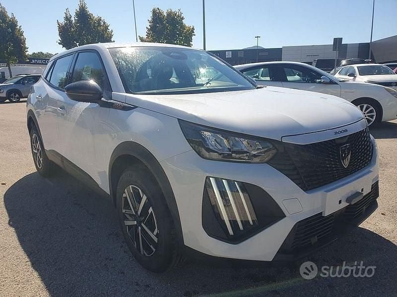 Nuova Peugeot 2008 Active 100 CV (73 kW) 2025 Bianco SUV