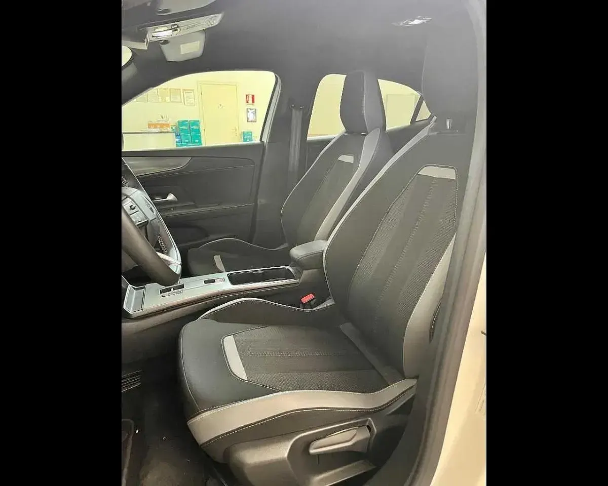 Usata Opel Mokka Elegance 130 CV (95 kW) 2025 Bianco SUV
