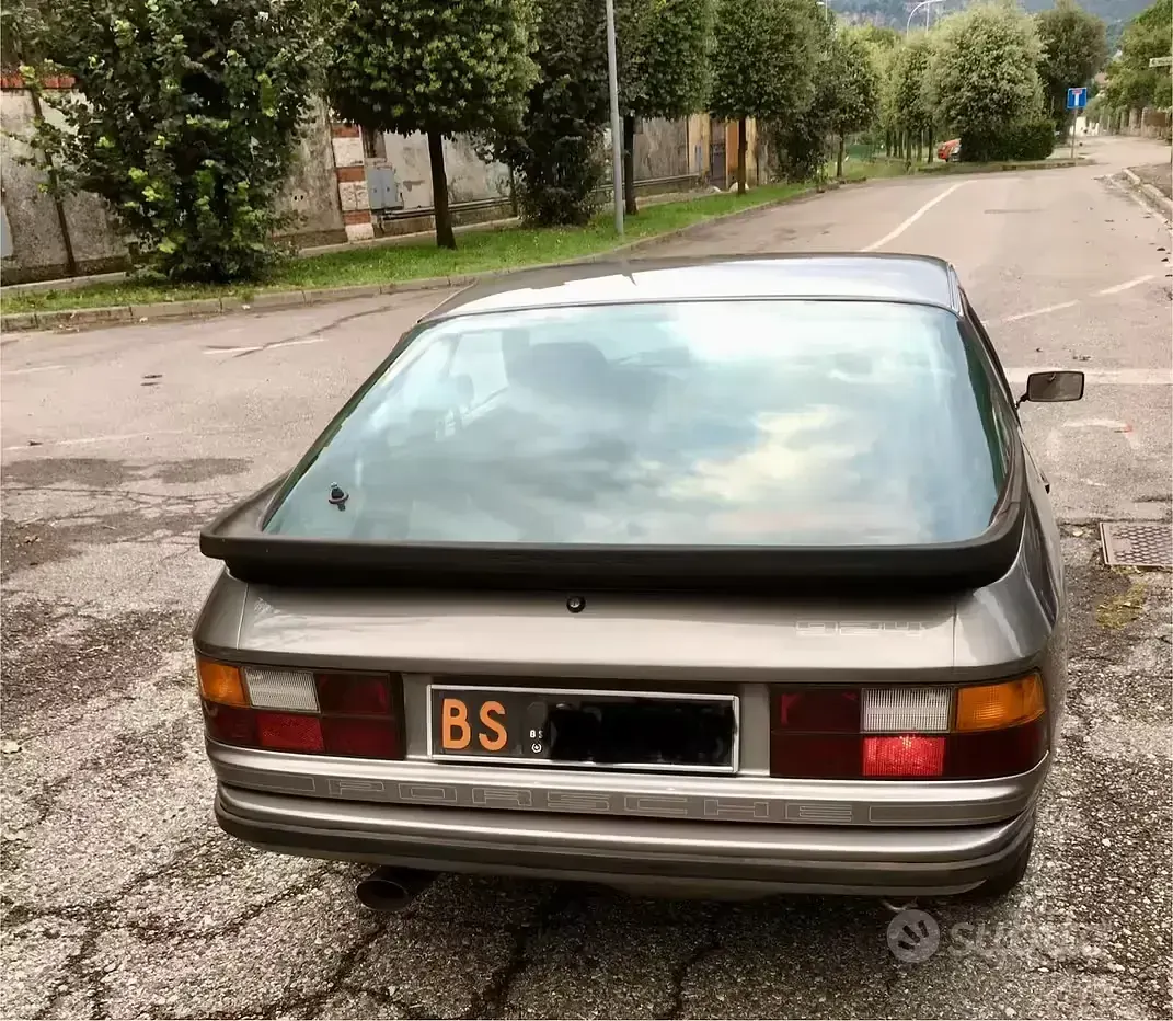 Usata Porsche 924 125 CV (91 kW) 1980 Grigio Coupé
