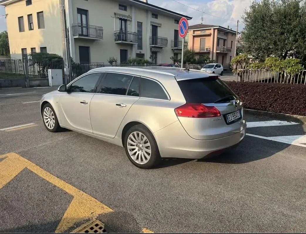 Usata Opel Insignia Sport 160 CV (117 kW) 2011 Station wagon