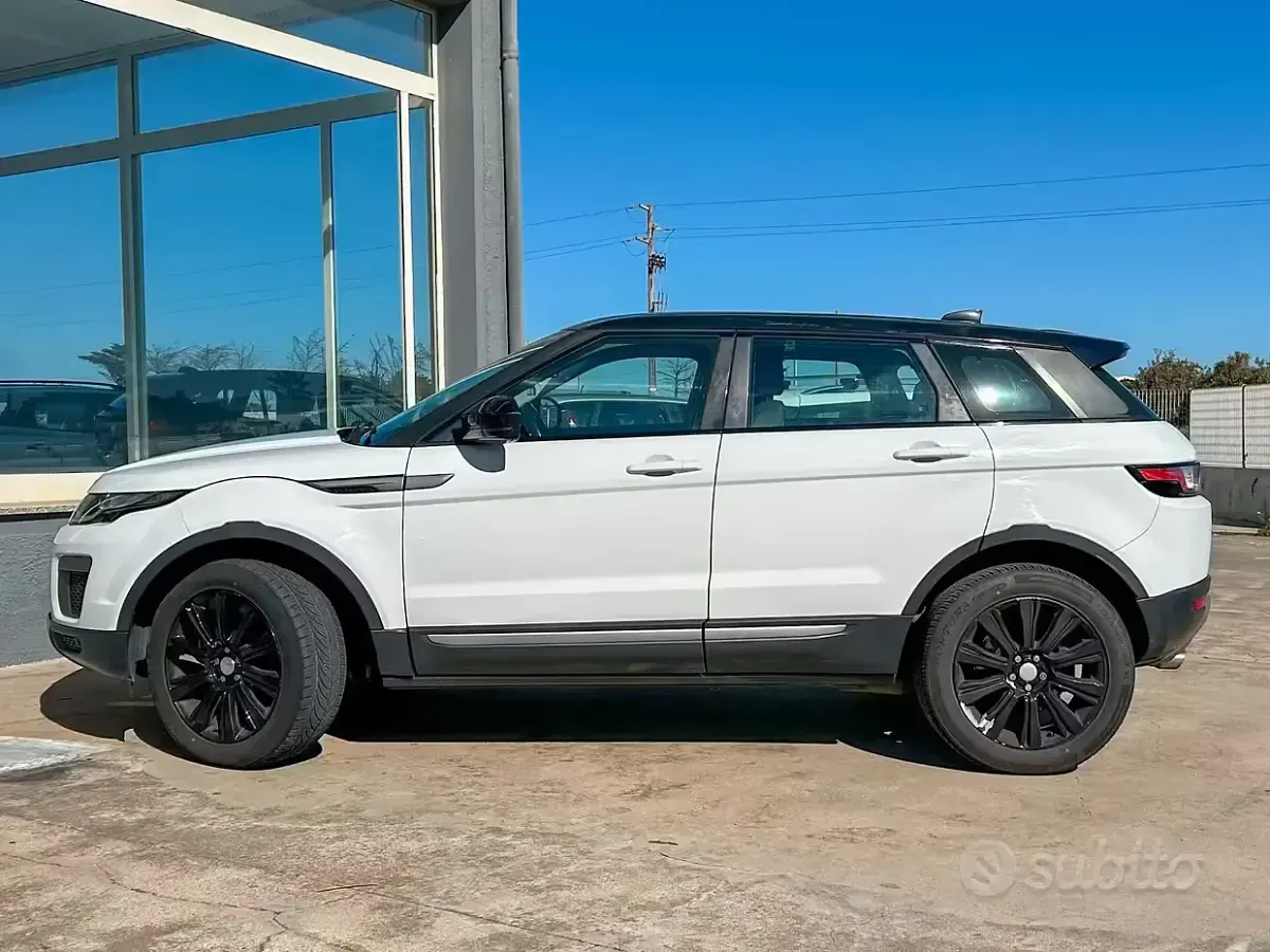 Usata Land Rover Range Rover evoque SE Dynamic 150 CV (110 kW) 2017 Bianco Station wagon