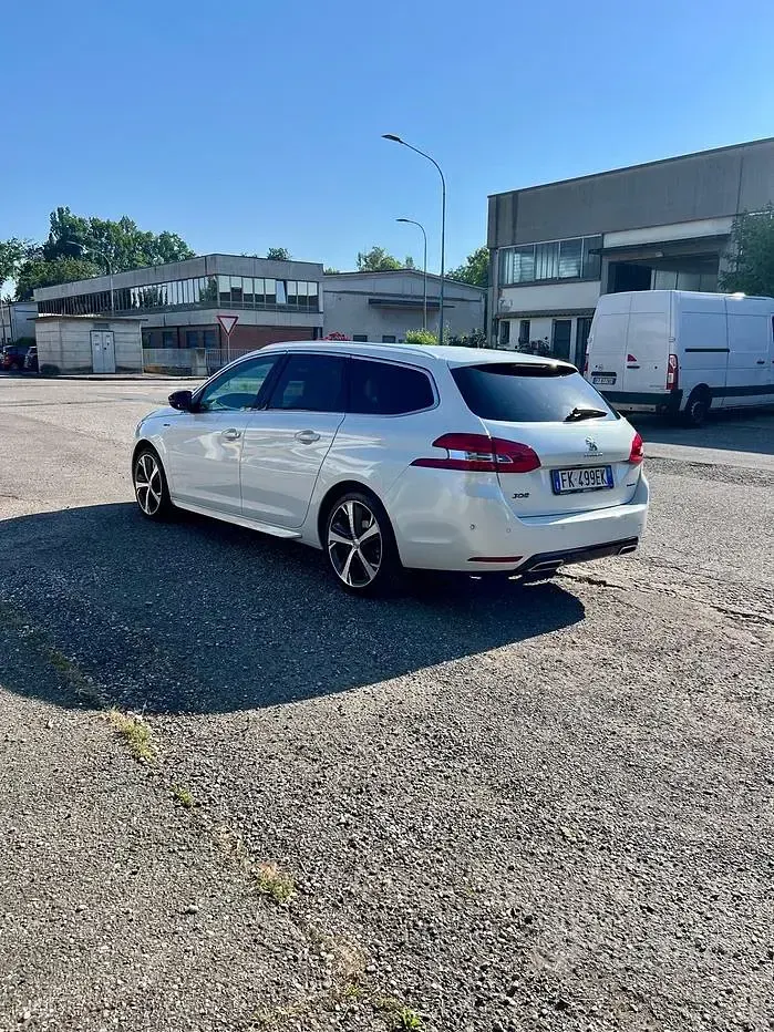 Usata Peugeot 308 GT-line 150 CV (110 kW) 2017 Bianco Station wagon