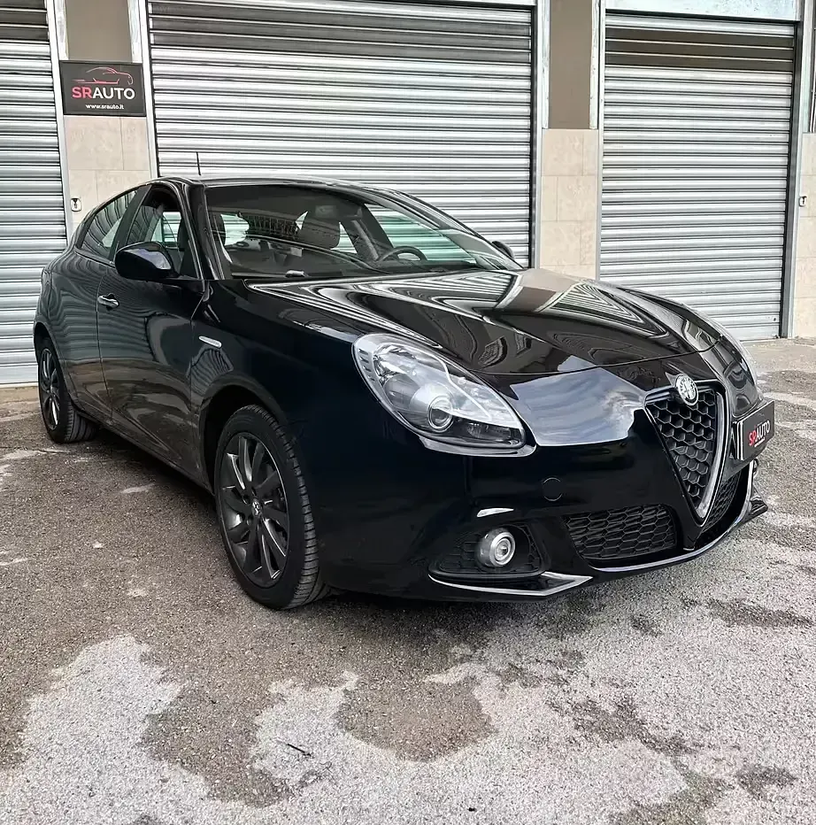 Usata Alfa Romeo Giulietta Super 120 CV (88 kW) 2016 Nero Utilitaria