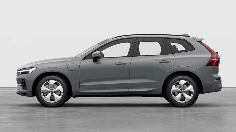 Nuova Volvo XC60 Core 349 CV (256 kW) 2025 Grigio SUV