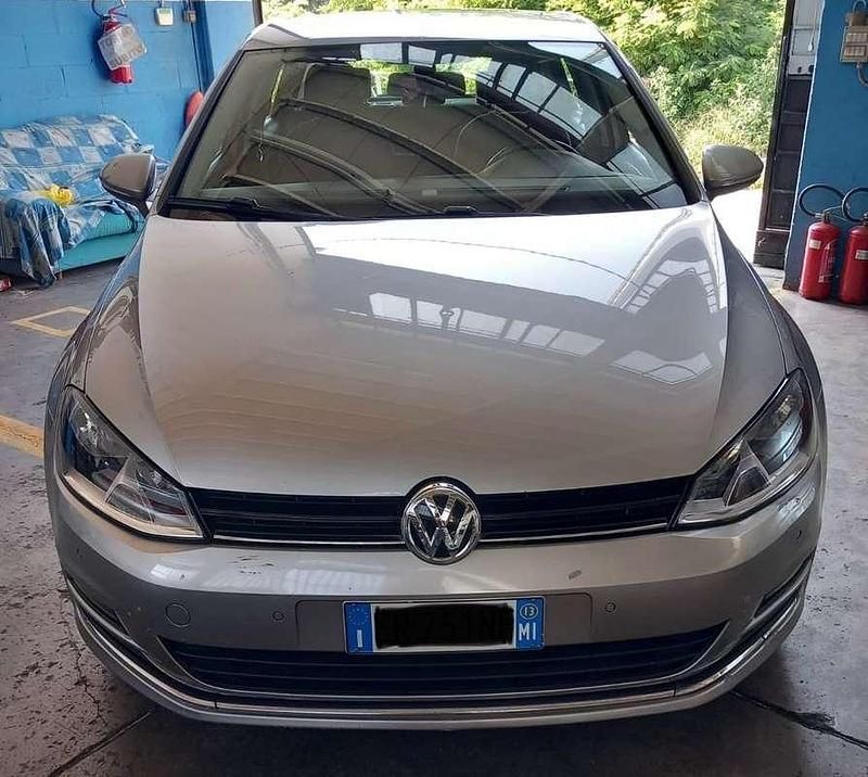 Usata VW Golf VII Highline 105 CV (77 kW) 2013 Grigio Berlina
