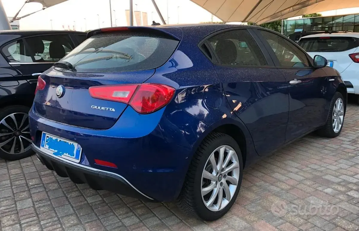 Usata Alfa Romeo Giulietta Super 120 CV (88 kW) 2019 Blu Utilitaria