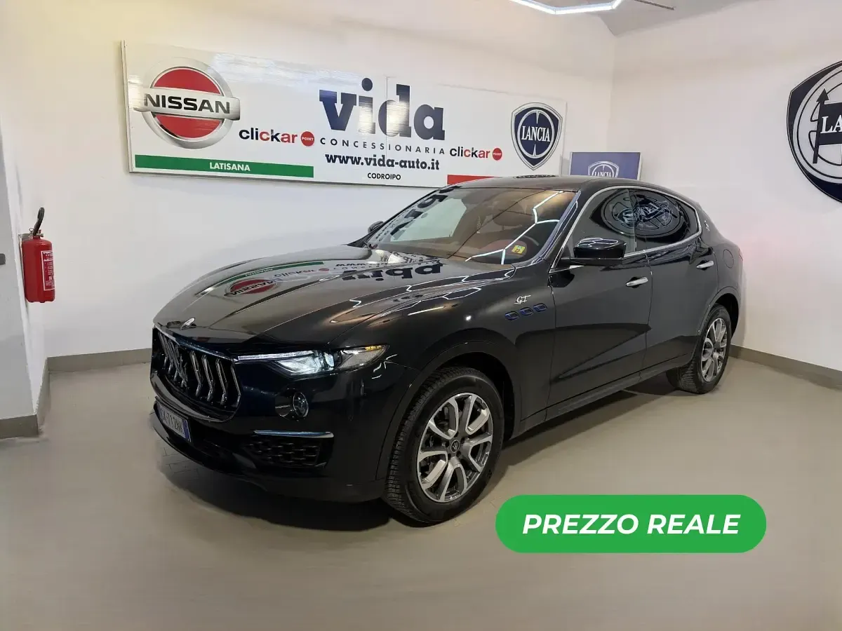 Usata Maserati Levante 330 CV (242 kW) 2022 Nero SUV