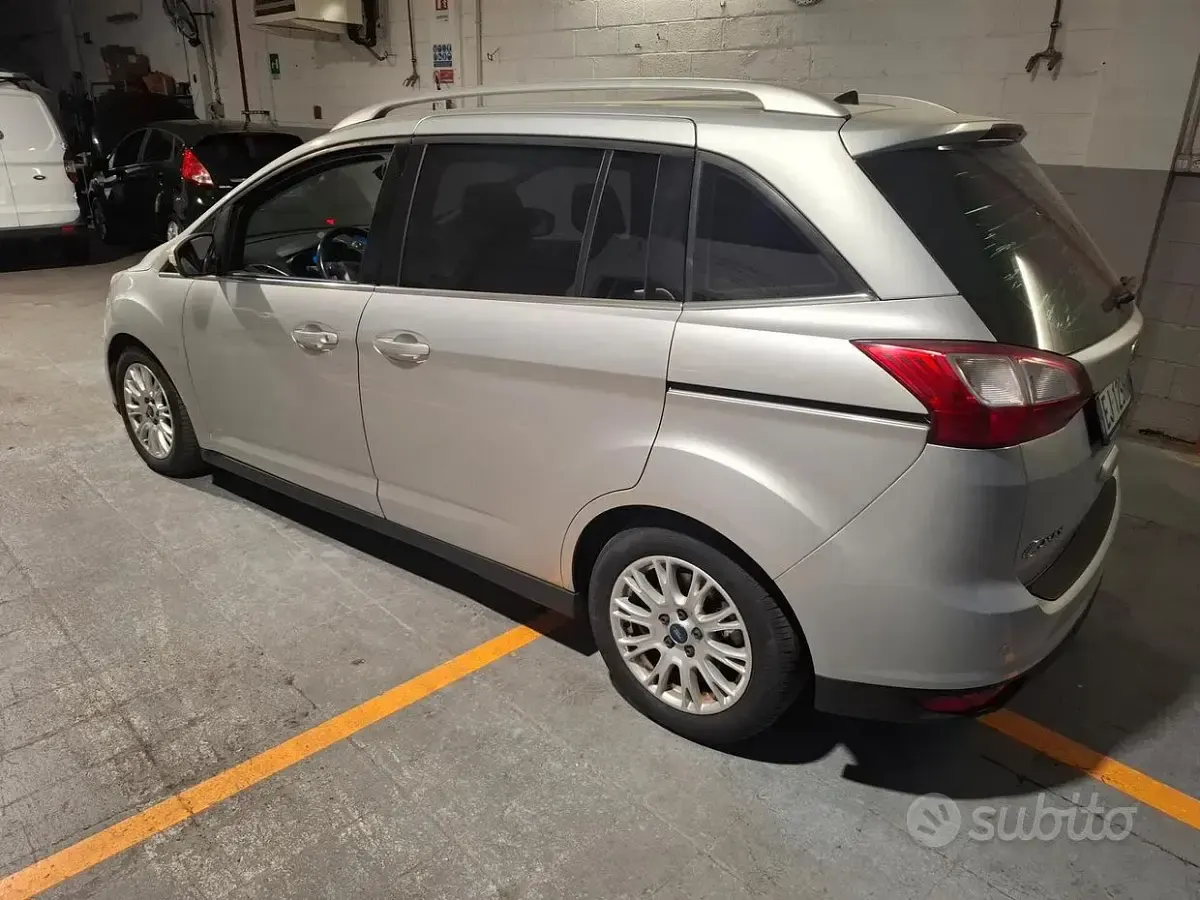 Usata Ford C-MAX Titanium 125 CV (91 kW) 2011 Grigio Monovolume