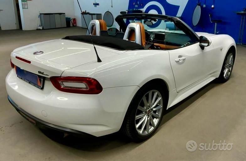 Usata Fiat 124 Spider Lusso 140 CV (102 kW) 2018 Bianco Cabrio