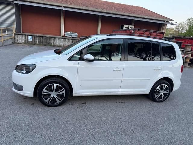 Usata VW Touran Highline 149 CV (109 kW) 2011 Bianco Monovolume