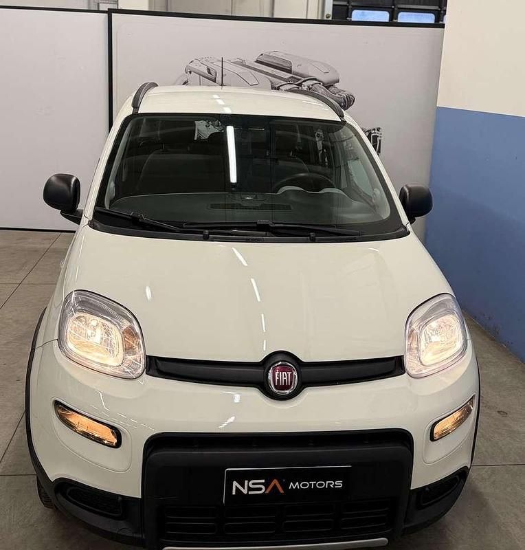 Usata Fiat Panda 4x4 Wild 86 CV (63 kW) 2020 Bianco Utilitaria