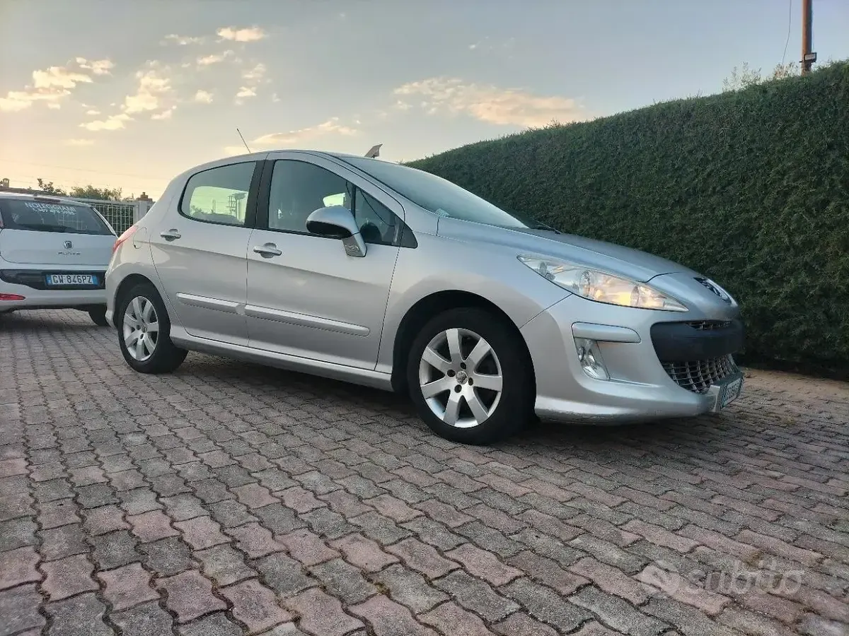 Usata Peugeot 308 90 CV (66 kW) 2008 Berlina