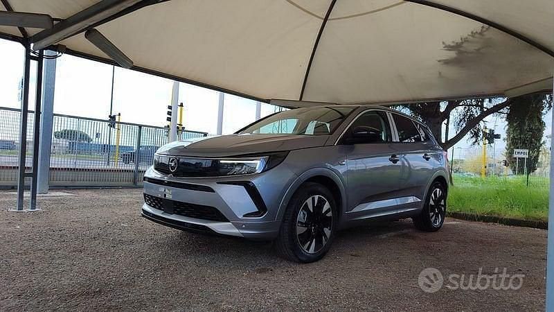 Nuova Opel Grandland X Business 225 CV (165 kW) 2025 Grigio SUV