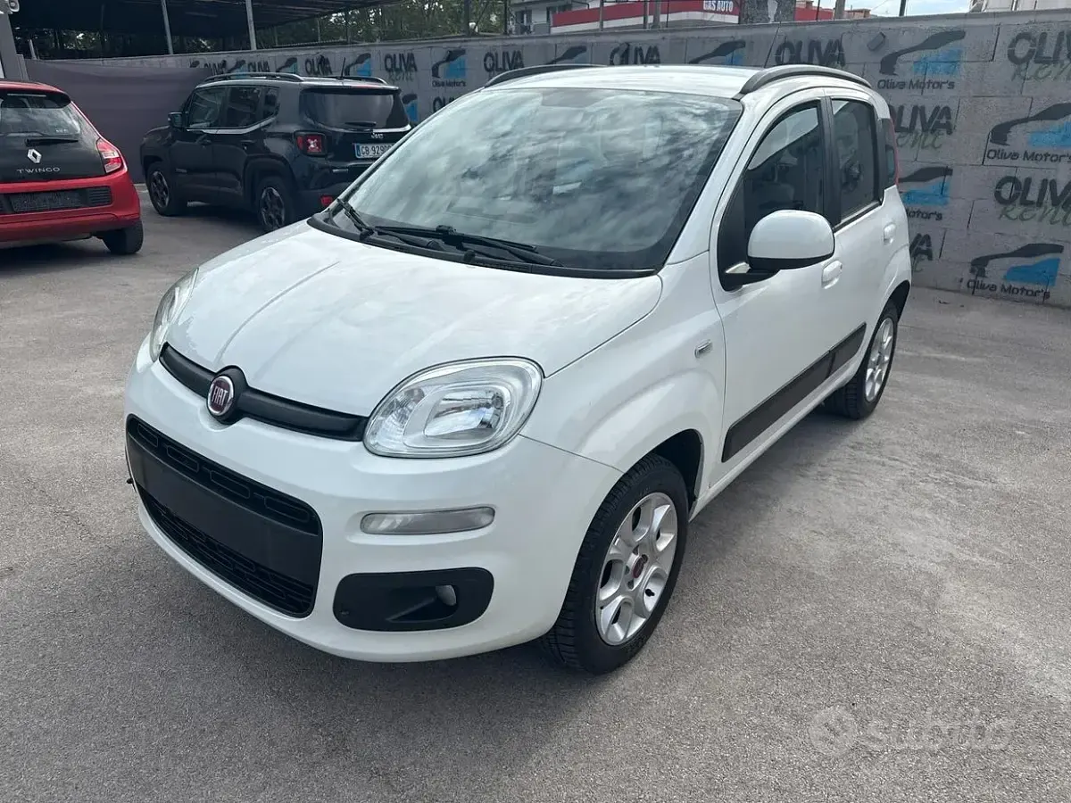 Usata Fiat Panda Lounge 80 CV (58 kW) 2014 Bianco Utilitaria