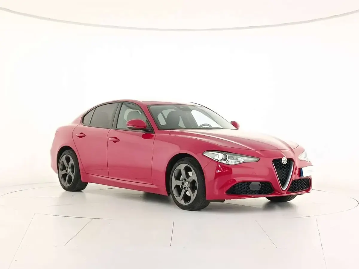 Usata Alfa Romeo Giulia Super 160 CV (117 kW) 2020 Rosso alfa Berlina