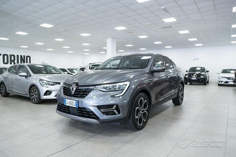 Usata Renault Arkana Intens 146 CV (107 kW) 2022 Grigio SUV