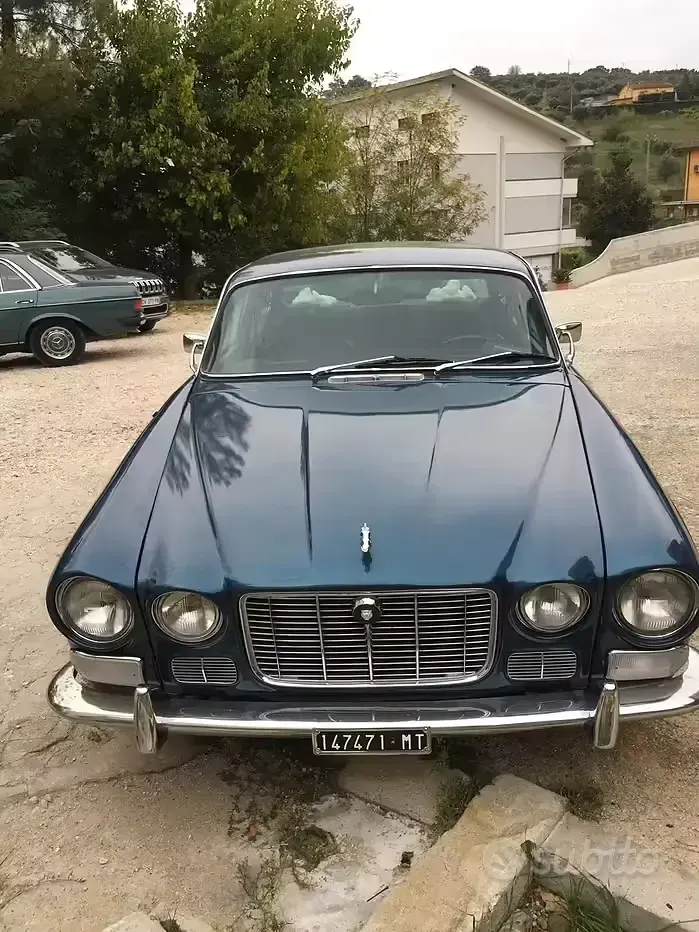 Usata Jaguar XJ6 1970 Blu Berlina
