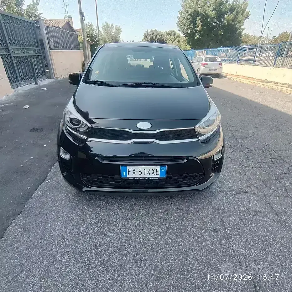 Usata Kia Picanto X-Line 65 CV (47 kW) 2020 Nero Utilitaria